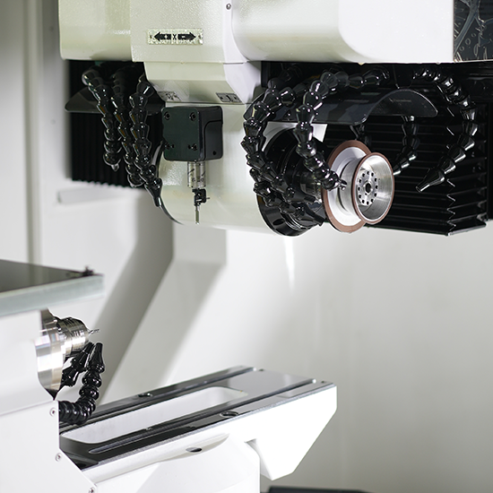 CNC Takım Taşlama Makinesi C818